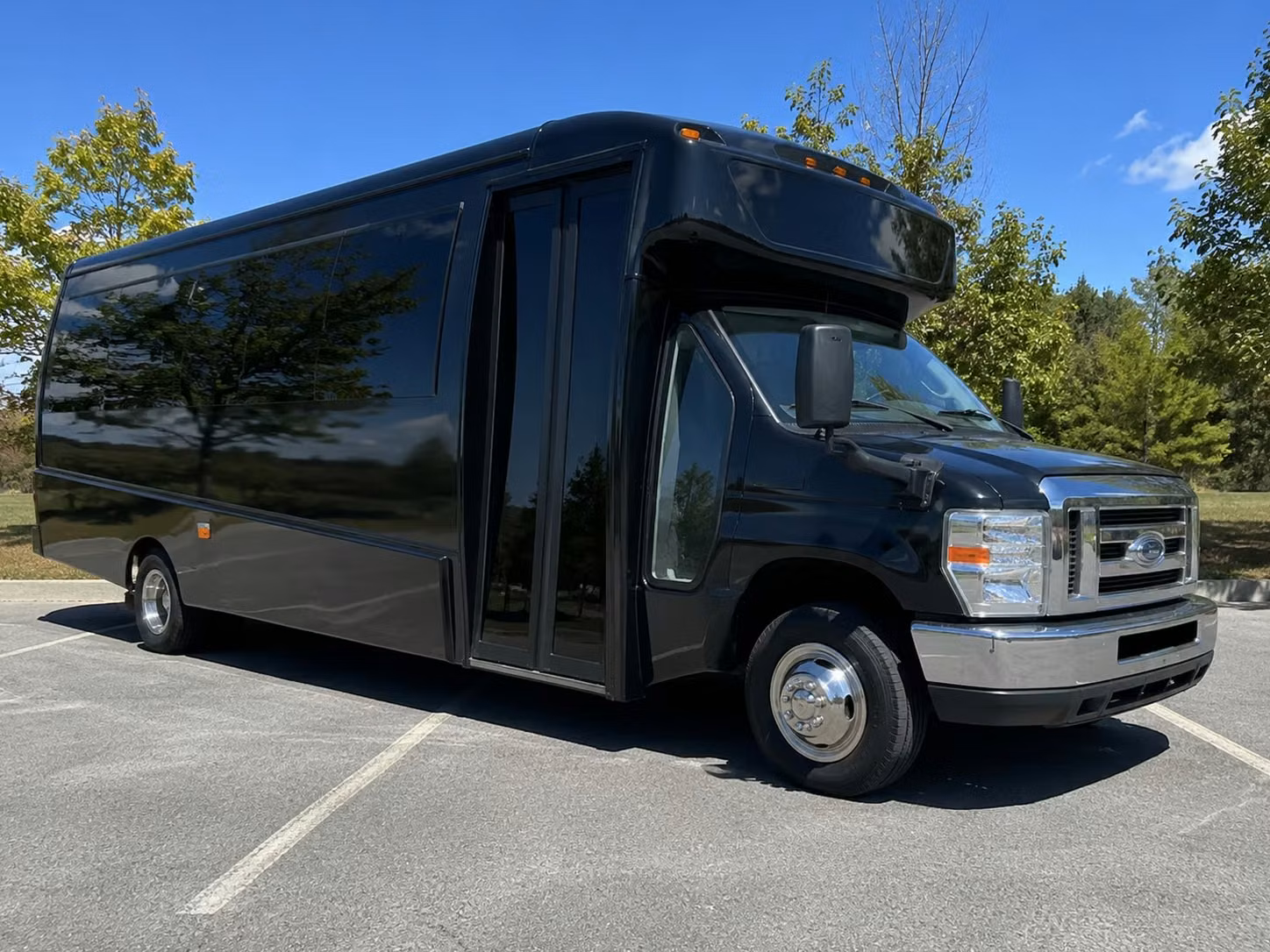 stillwater 18 passenger minibus rental